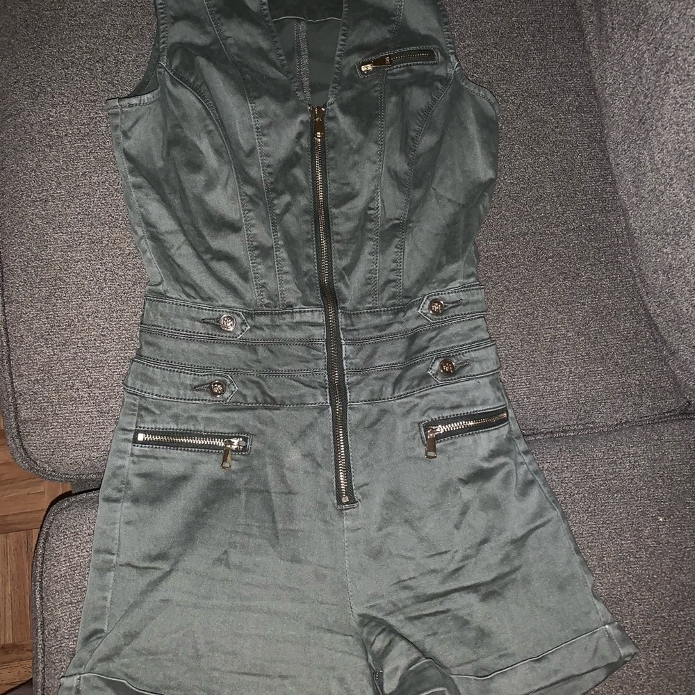 Romper - Picture 4 of 4